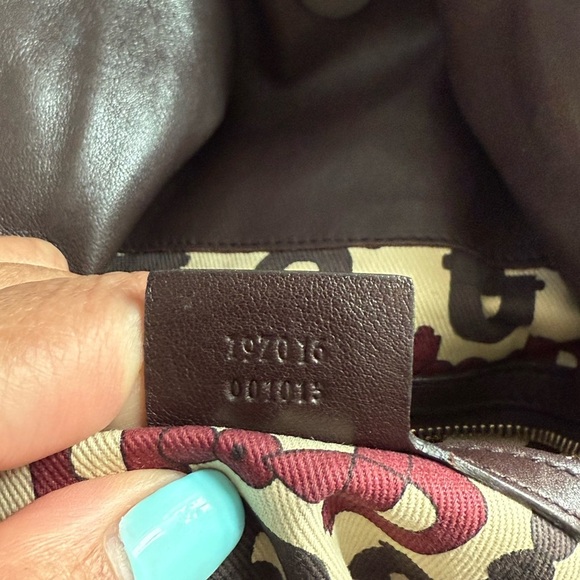 Authentic Gucci GG Signature Medium Hysteria Brown Hobo Leather Bag - Picture 12 of 14